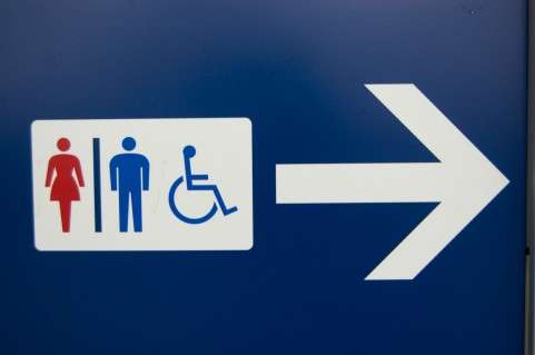 「@トイレ」お腹がゆるいあなたへ捧ぐ!iPhoneでトイレを探そう!